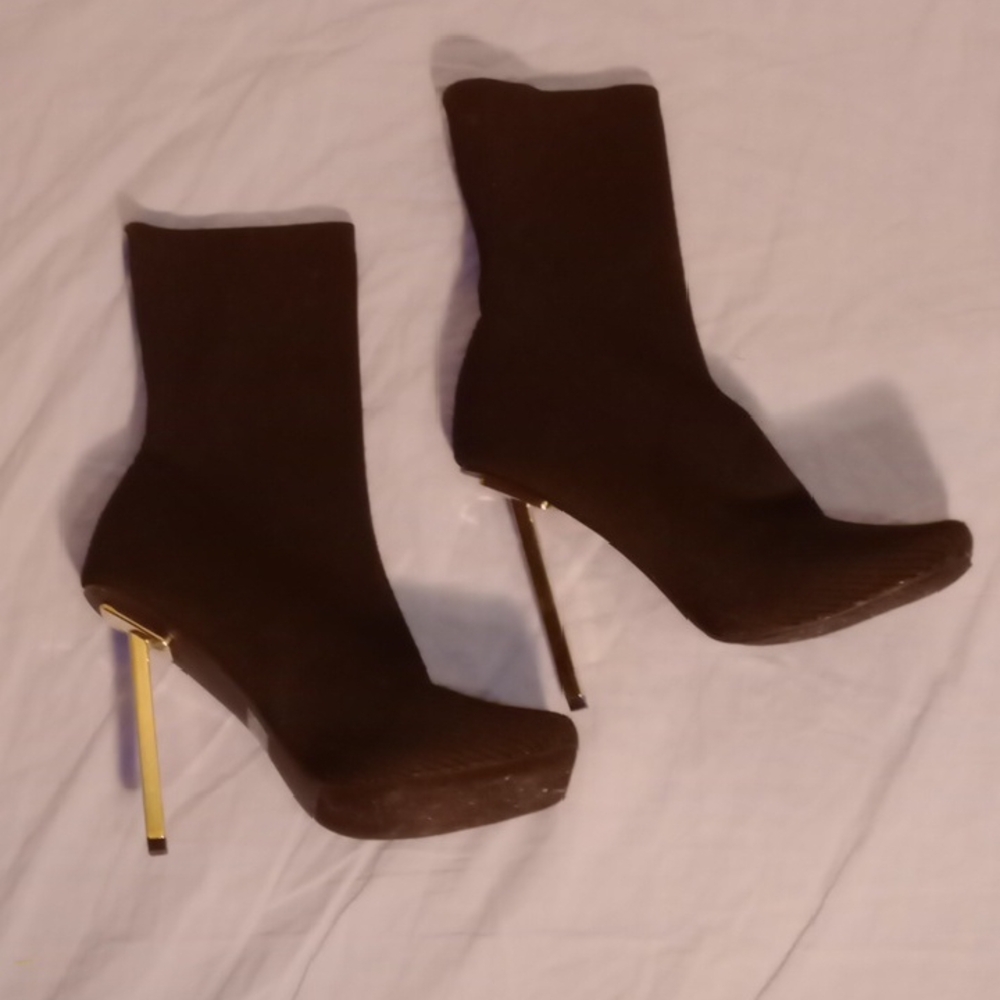 MIXX SHUZ, Elegant Black Stiletto SockHeel Ankle Boots, Size 8